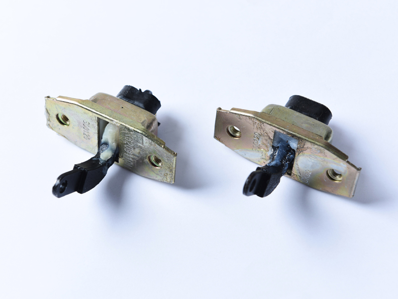 长安跨越后车门限位器KY5